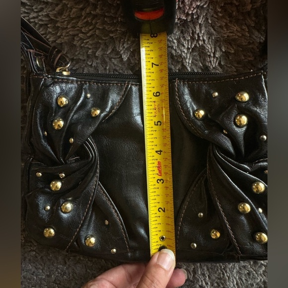 STEVE MADDEN Gold Studded Crossbody - Picture 4 of 9